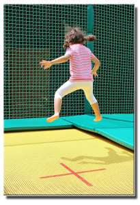 kinder trampolin